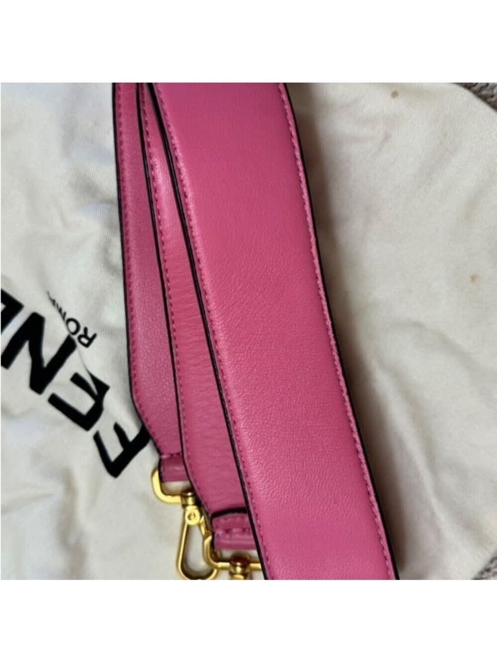 SOLD Fendi Baguette Medium (1900) - Picture 11 of 15